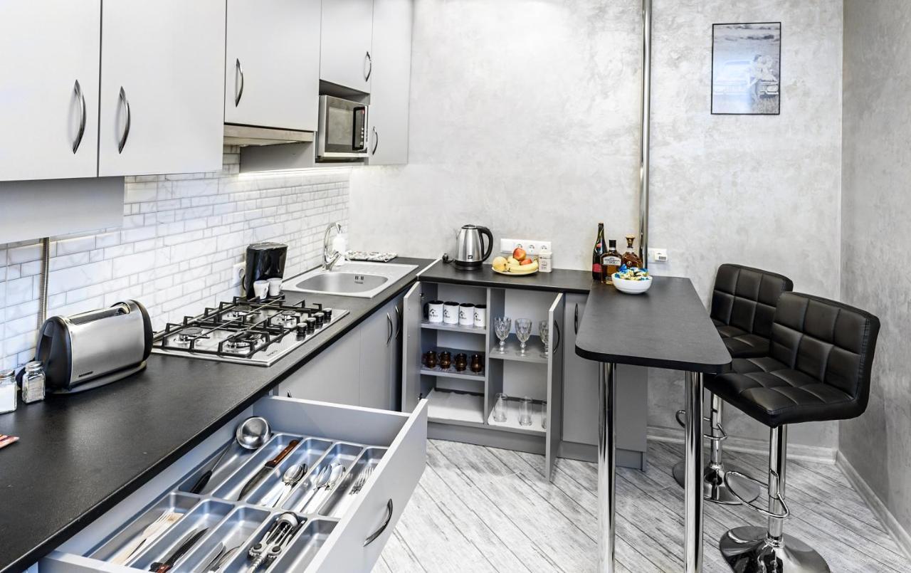 Joy Box Apartments リヴィウ エクステリア 写真
